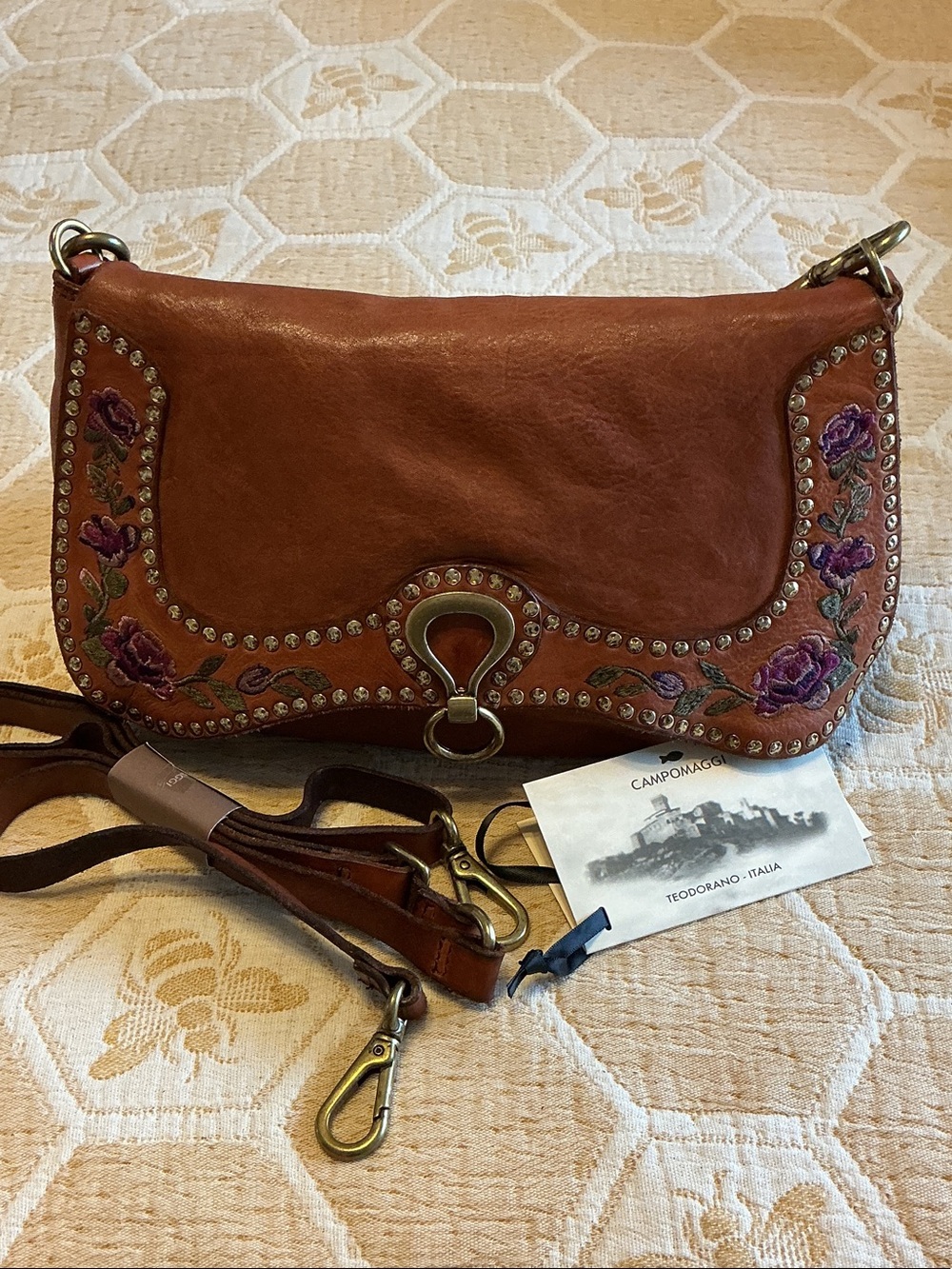 Campomaggi Brown Leather Shoulder Bag.